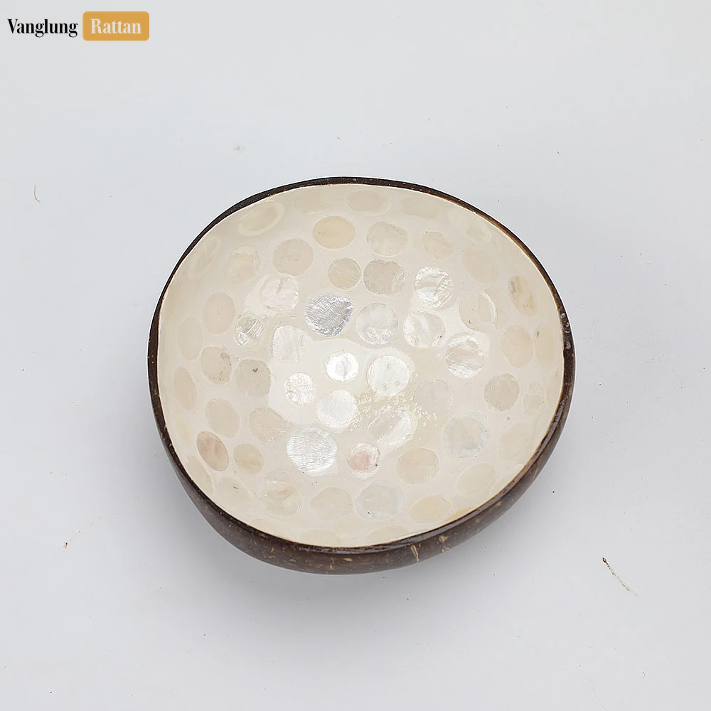Handmade Coconut Bowl Mother of Pearl with Polka Dot - TW09CC001 - 🍽️ Applications