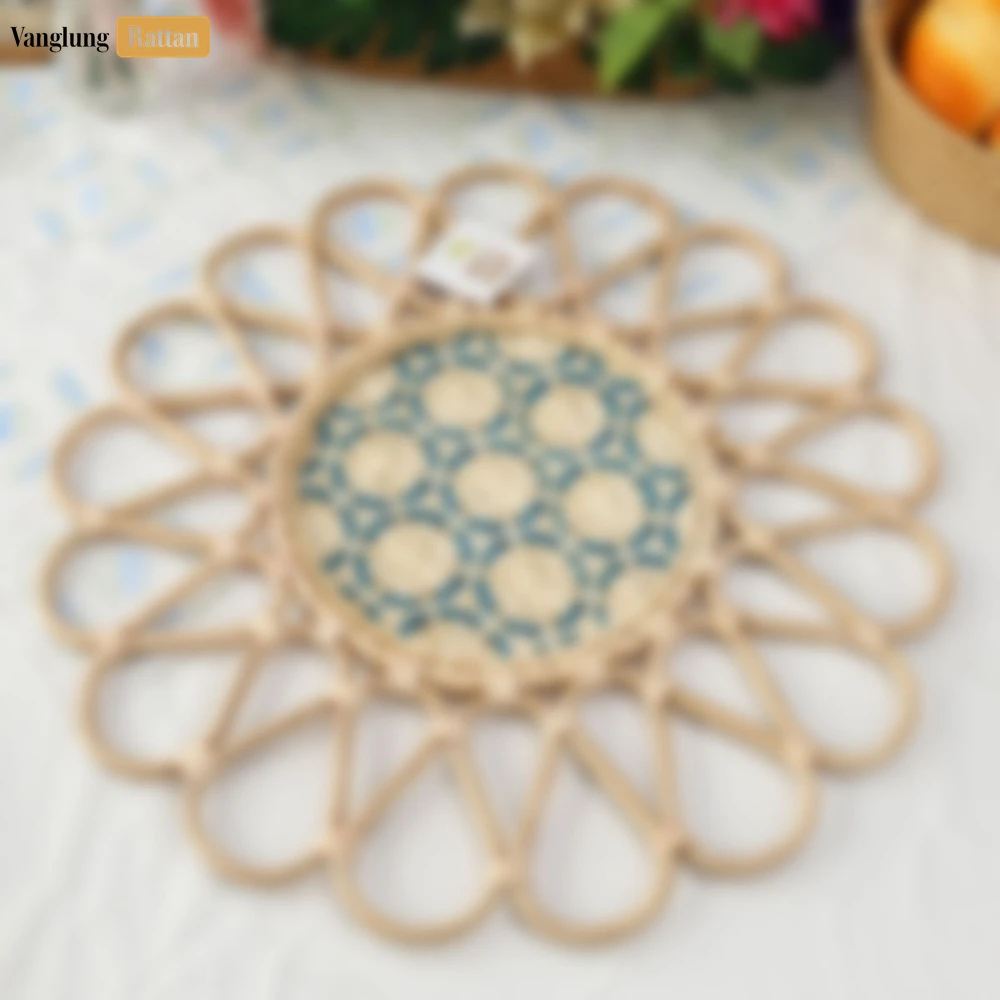 Scalloped Flower Handwoven Bamboo Rattan Placemat with Blue Star Hexagon Pattern - UP054032 - Q: Will the blue star hexagon pattern fade over time?