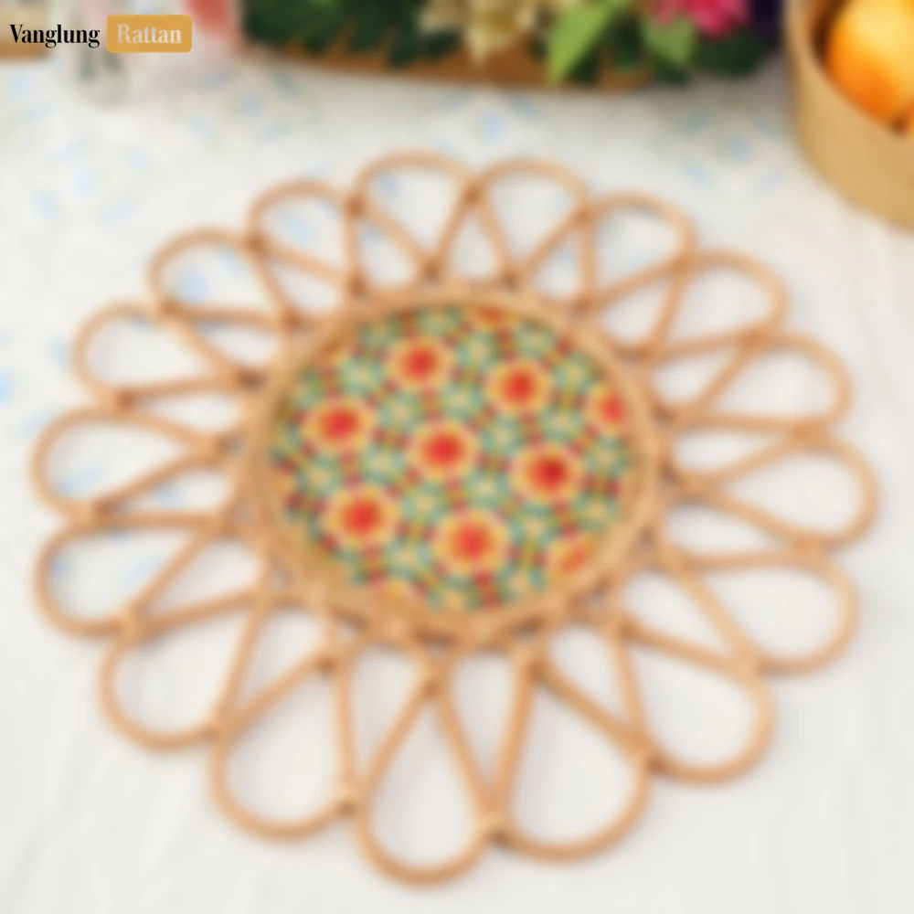 Scalloped Flower Handwoven Bamboo Rattan Placemat with Geometric Star Weave - UP054033 - Q: How do I clean and maintain my bamboo rattan placemat?