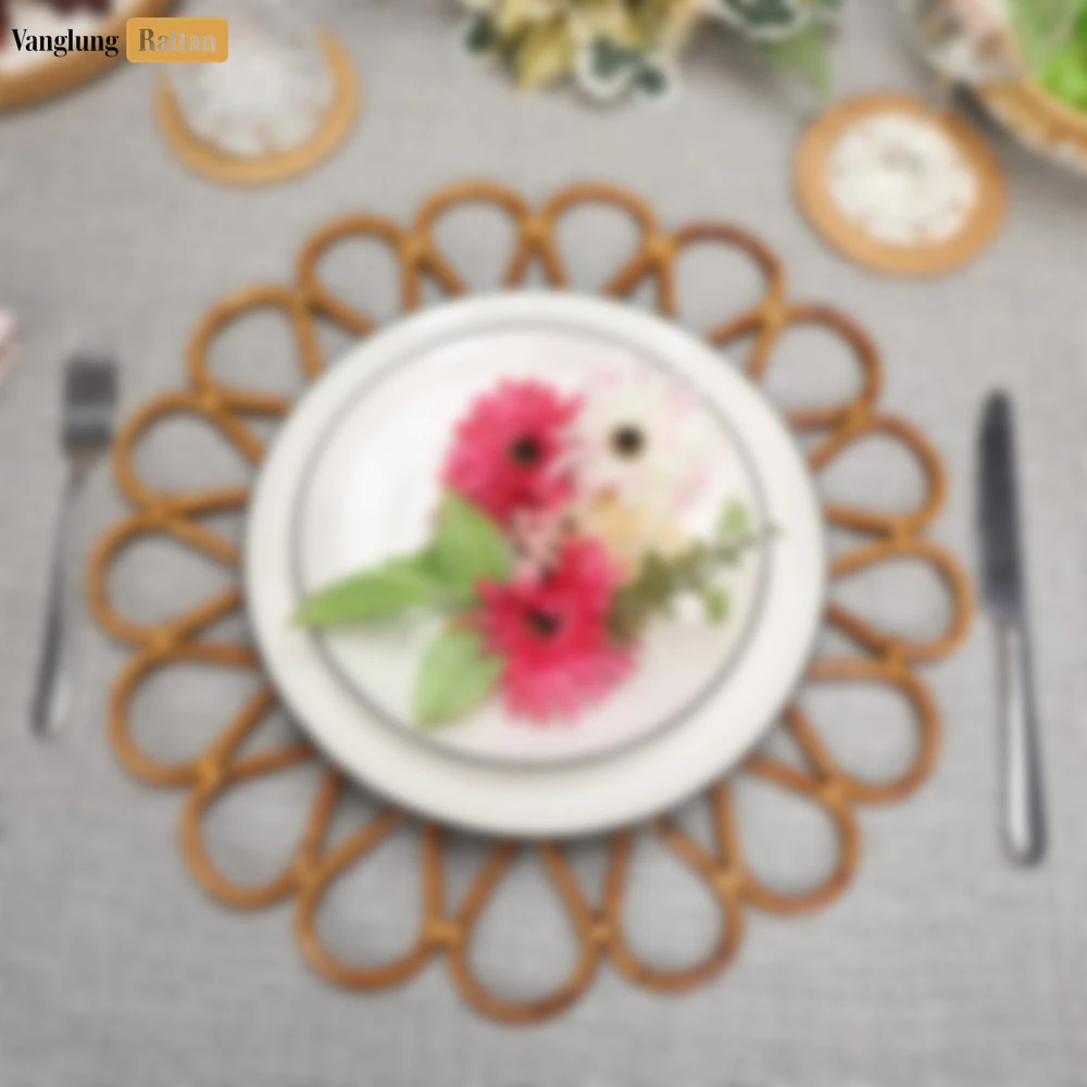 Scalloped Flower Handwoven Bamboo Rattan Placemat with Green Hexagon Pattern - UP054031 - 🏆 Why Choose VanglungRattan